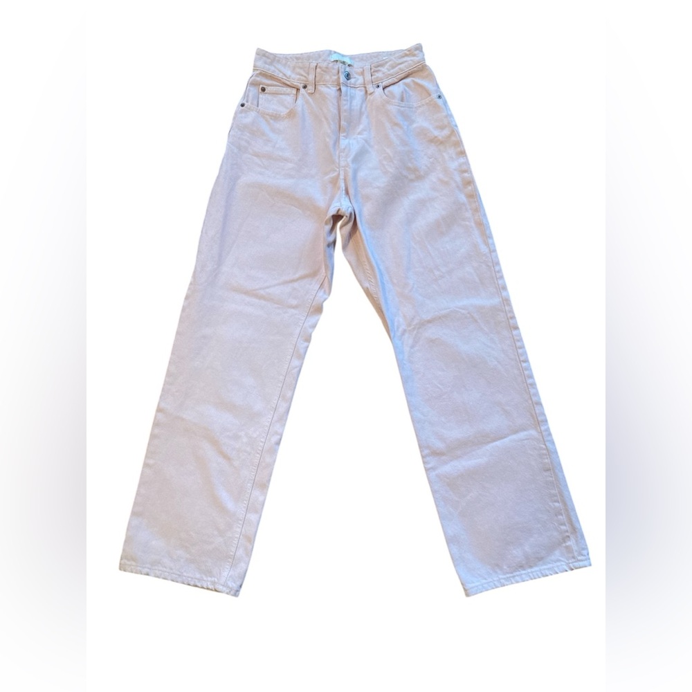 H&M Light Pink Loose Straight High Jeans. 100% Cotton. Size 8.